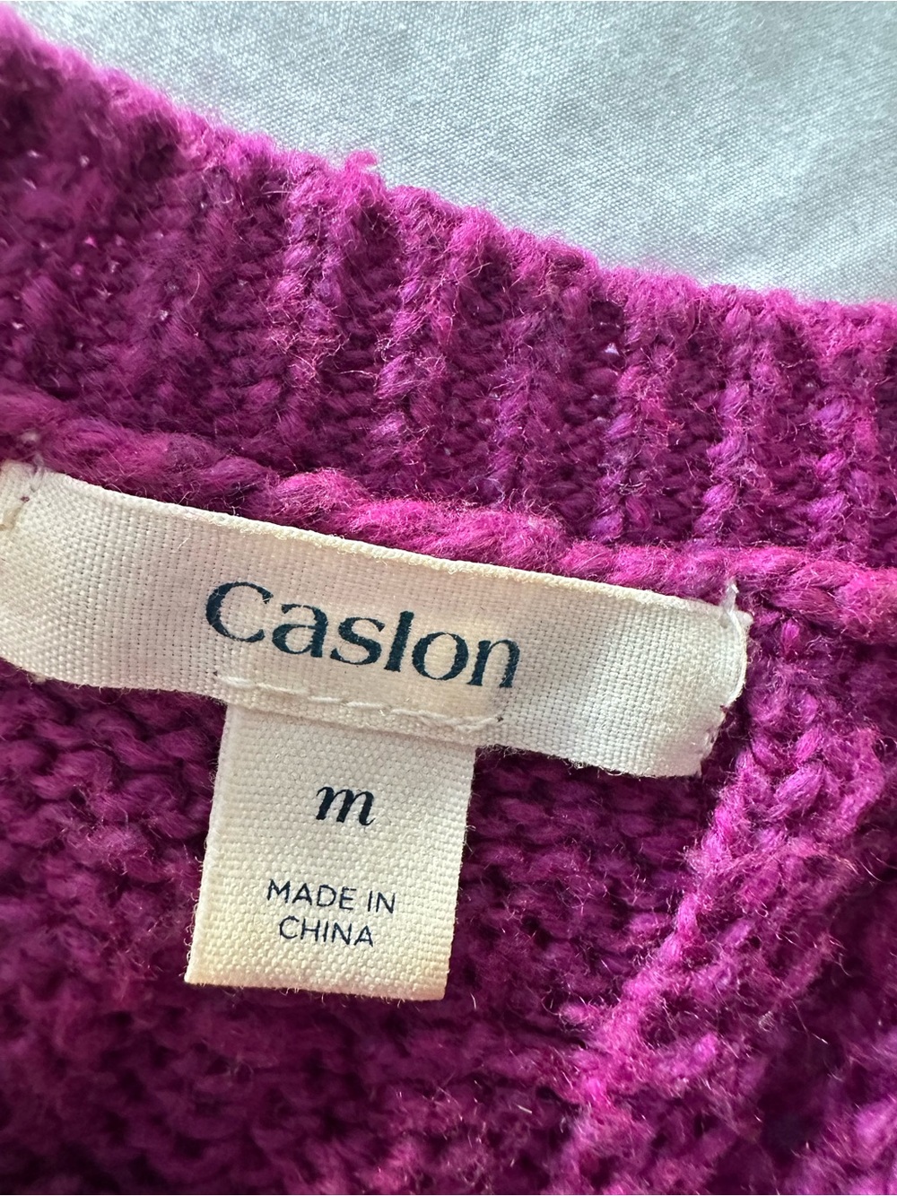 Caslon Nordstrom Magenta Cable Knit Button Cardigan size medium - Picture 5 of 13